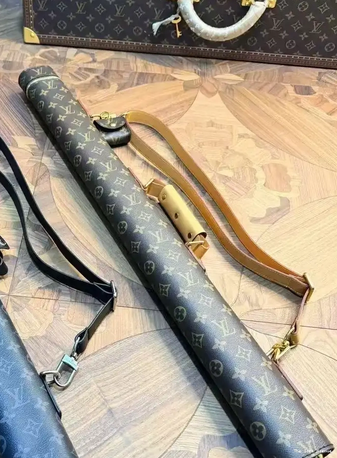 LV STICK COVER BILLIARD CUE 0602